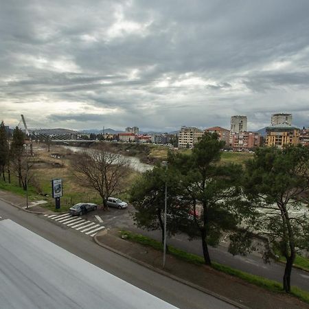 Lina - Pg, Moraca River Apartment Podgorica Eksteriør billede