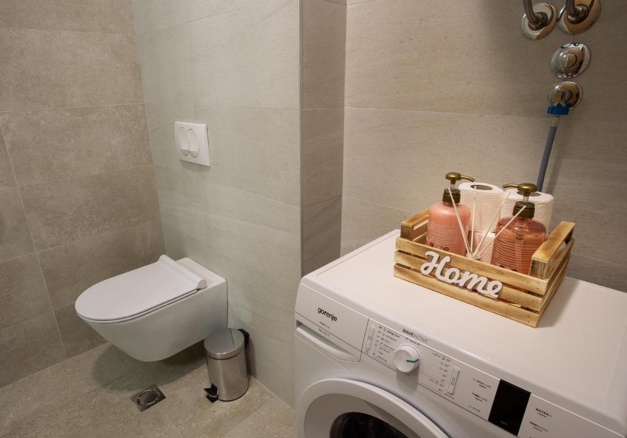 Lina - Pg, Moraca River Apartment Podgorica Eksteriør billede