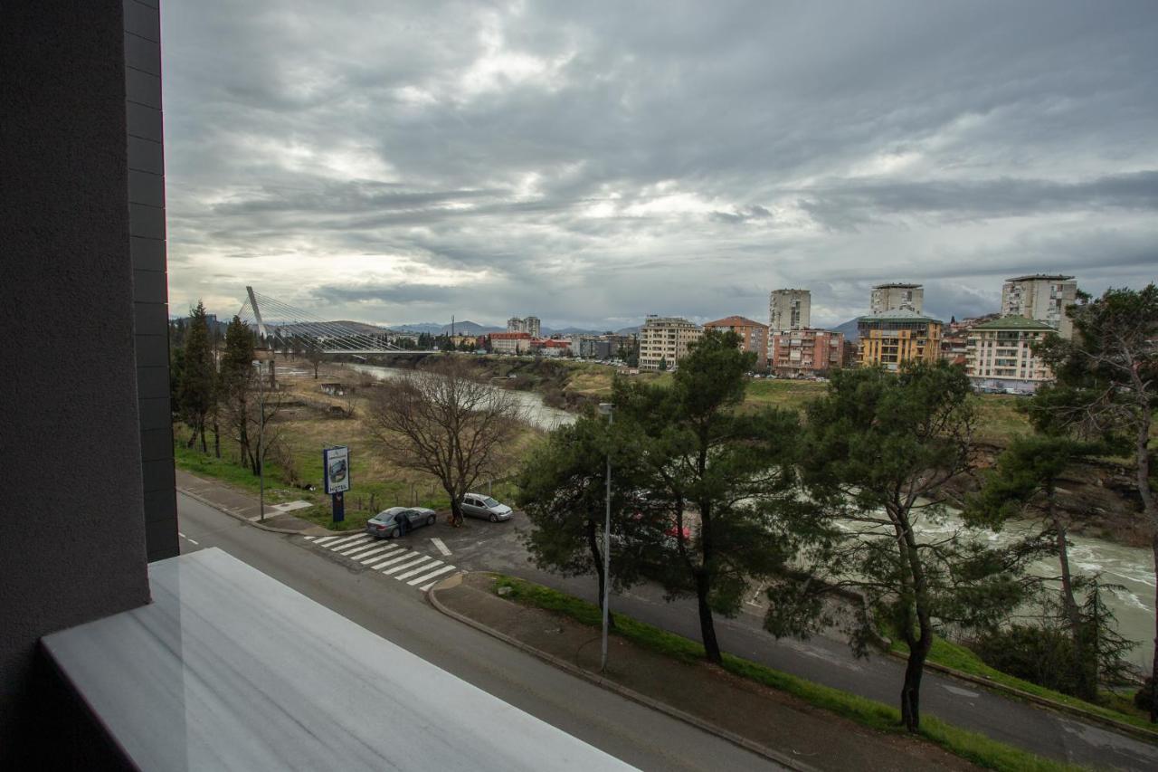 Lina - Pg, Moraca River Apartment Podgorica Eksteriør billede